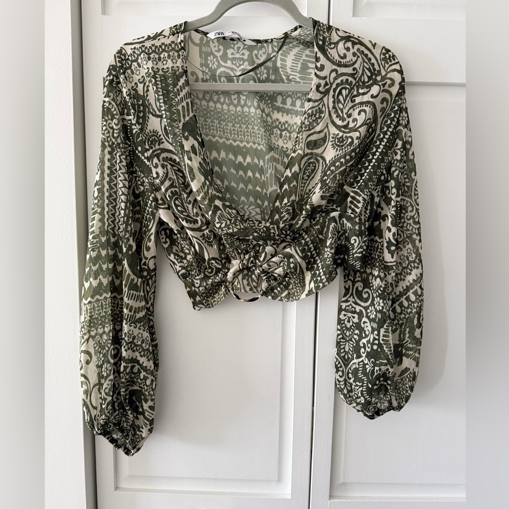 Zara Cropped Blouse Green Paisley Print Long Sleeve Tie Front Size S Boho